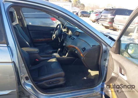 2012 Honda Accord 2.4 Ex-L из США, поврежденный, VIN 1HGCP2F83CA105715